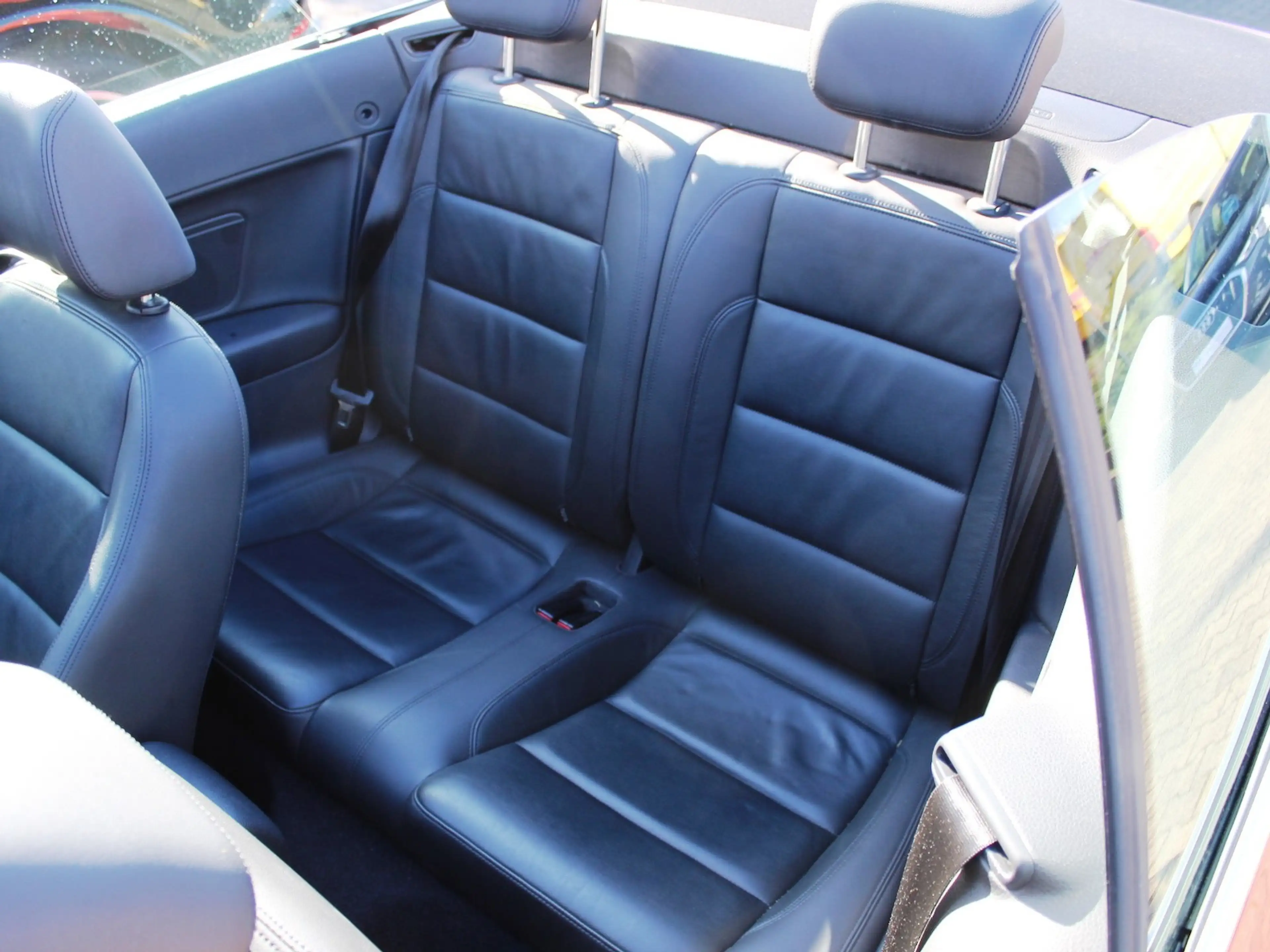 Volkswagen Golf Cabriolet Lounge BMT Allwetter Leder Top — photo 11