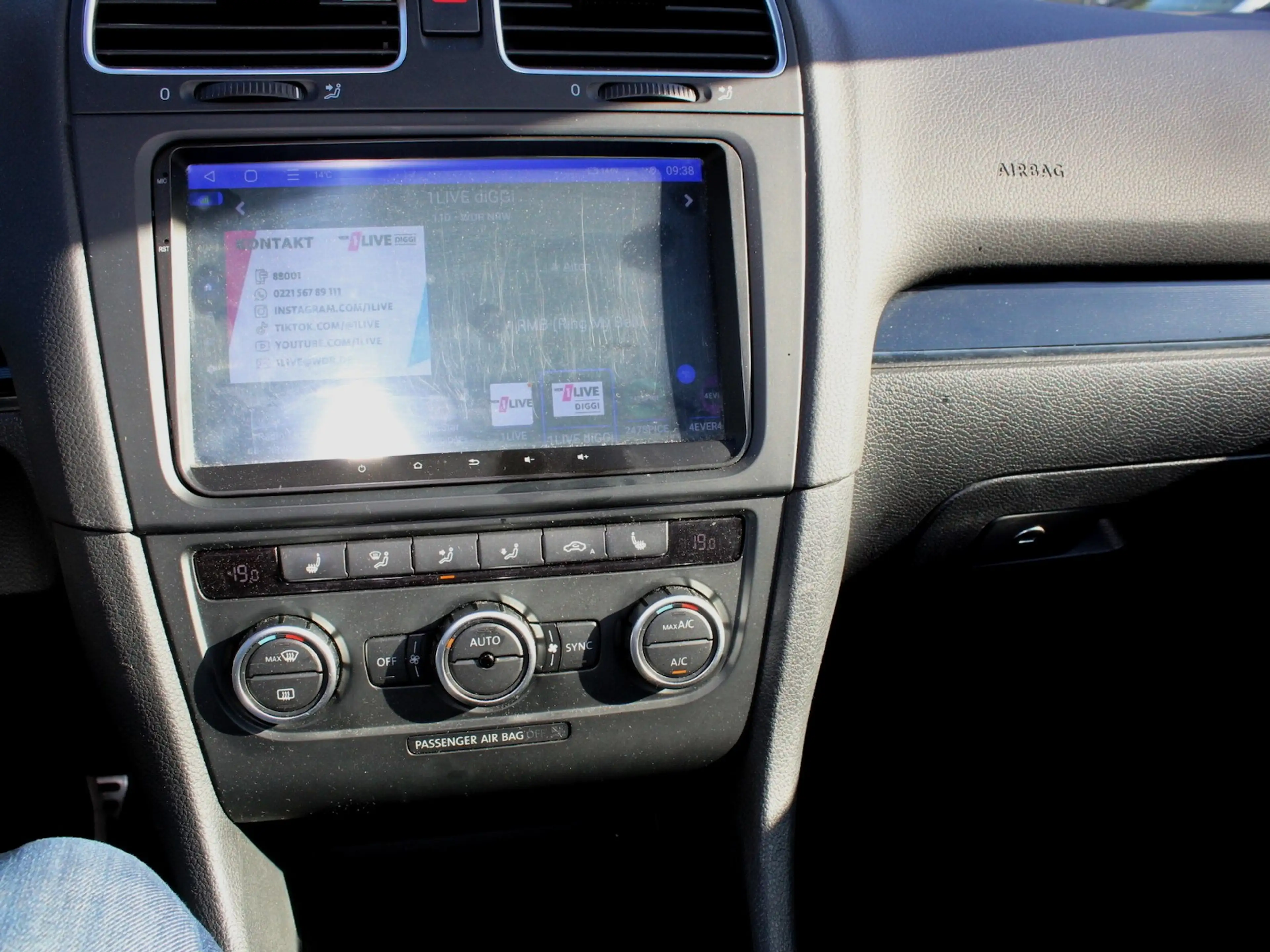 Volkswagen Golf Cabriolet Lounge BMT Allwetter Leder Top — photo 14