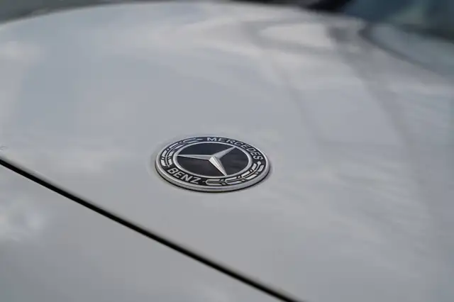 Mercedes-Benz GLB Class view 6