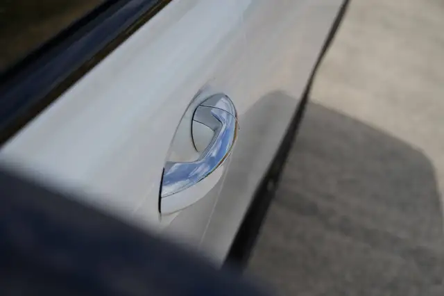 Mercedes-Benz GLB Class view 11