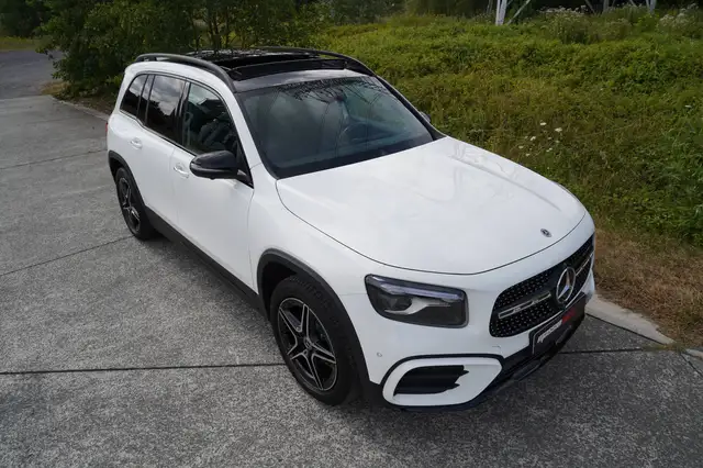 Mercedes-Benz GLB Class view 14