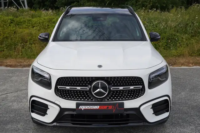 Mercedes-Benz GLB Class view 4