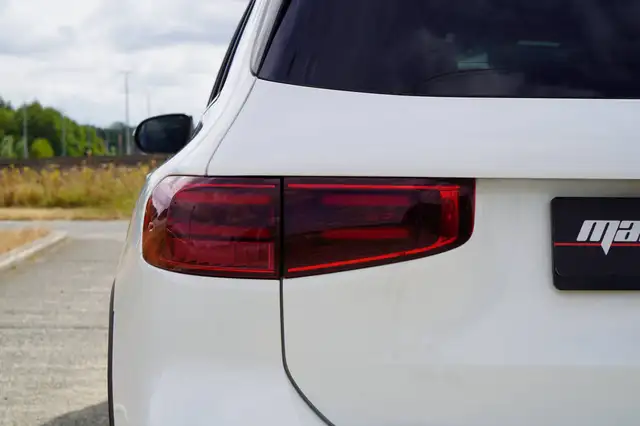 Mercedes-Benz GLB Class view 9