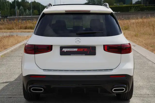 Mercedes-Benz GLB Class view 8