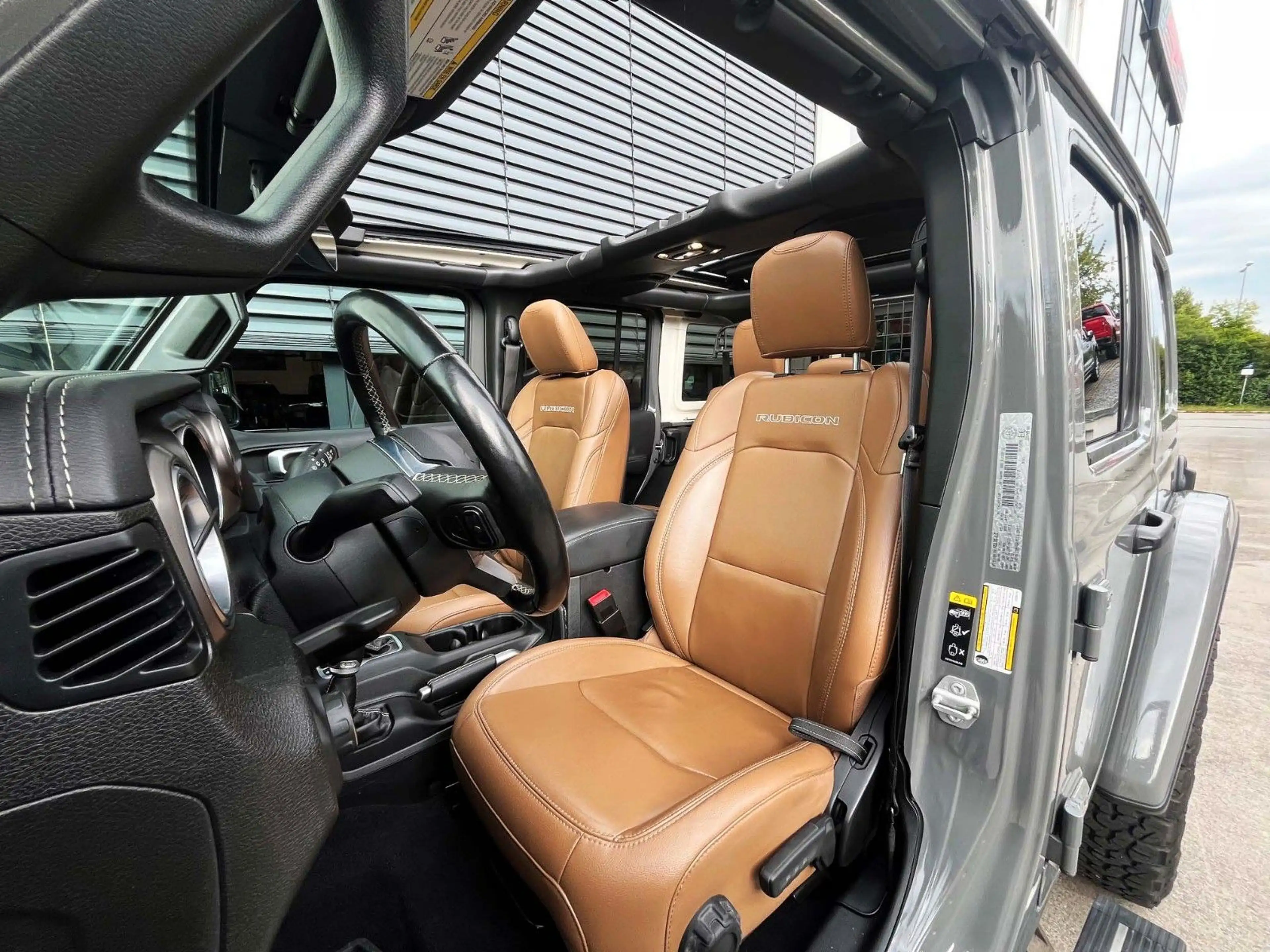 Jeep Wrangler Rubicon 3,6V6 Sky One Touch — photo 8