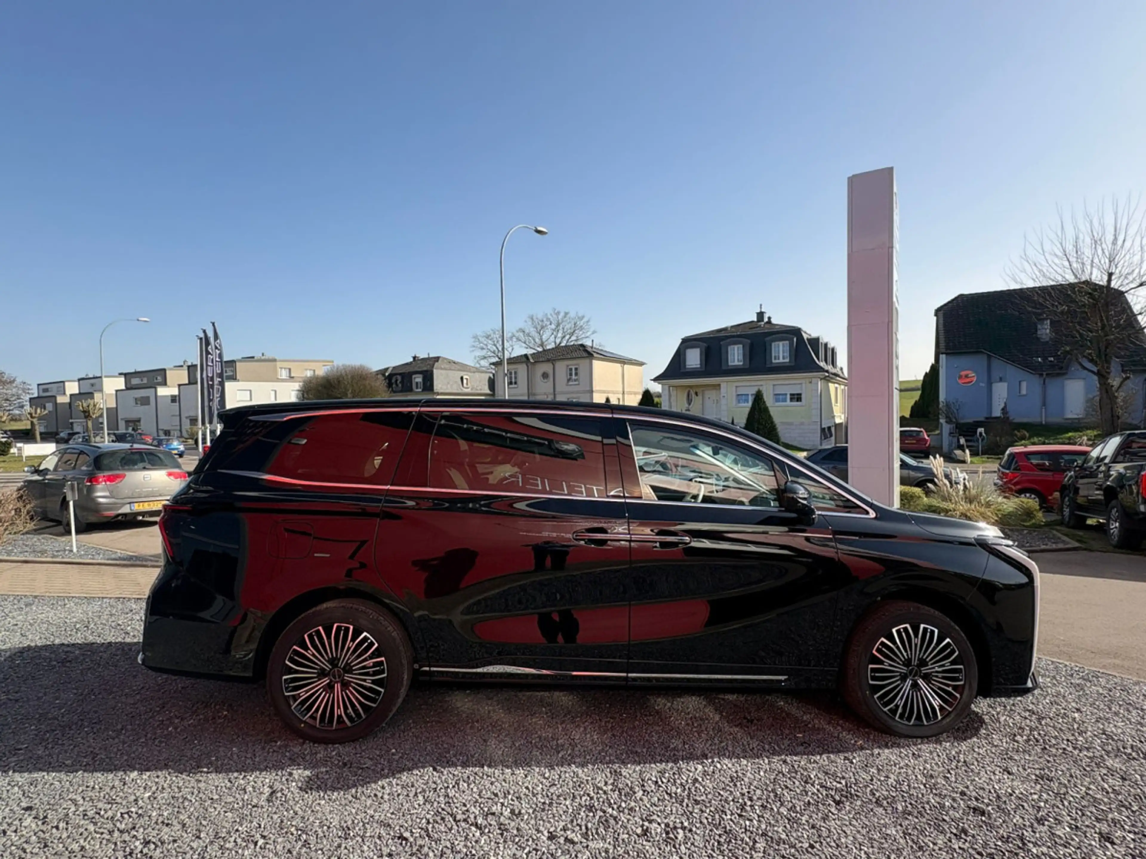 Forthing U-Tour FORTHING 9 PHEV 7 PLACES FULL OPTIONS — photo 6