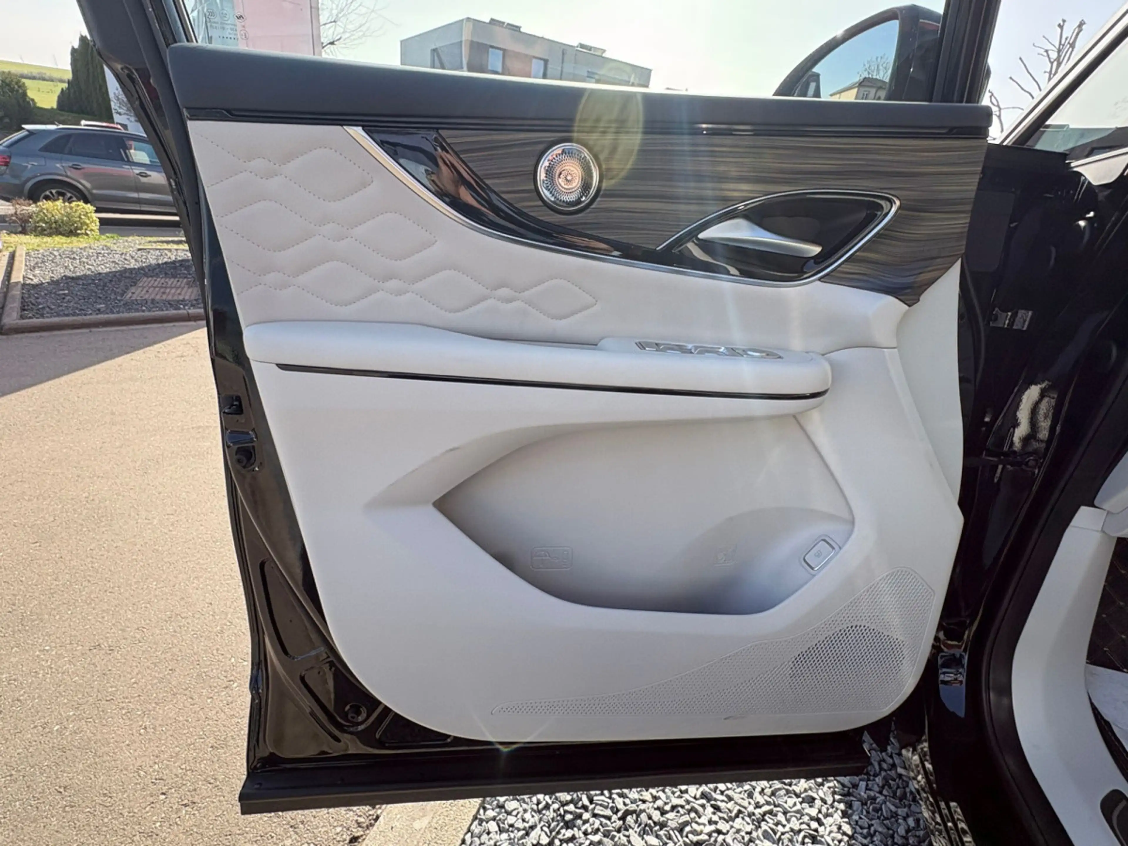 Forthing U-Tour FORTHING 9 PHEV 7 PLACES FULL OPTIONS — photo 11