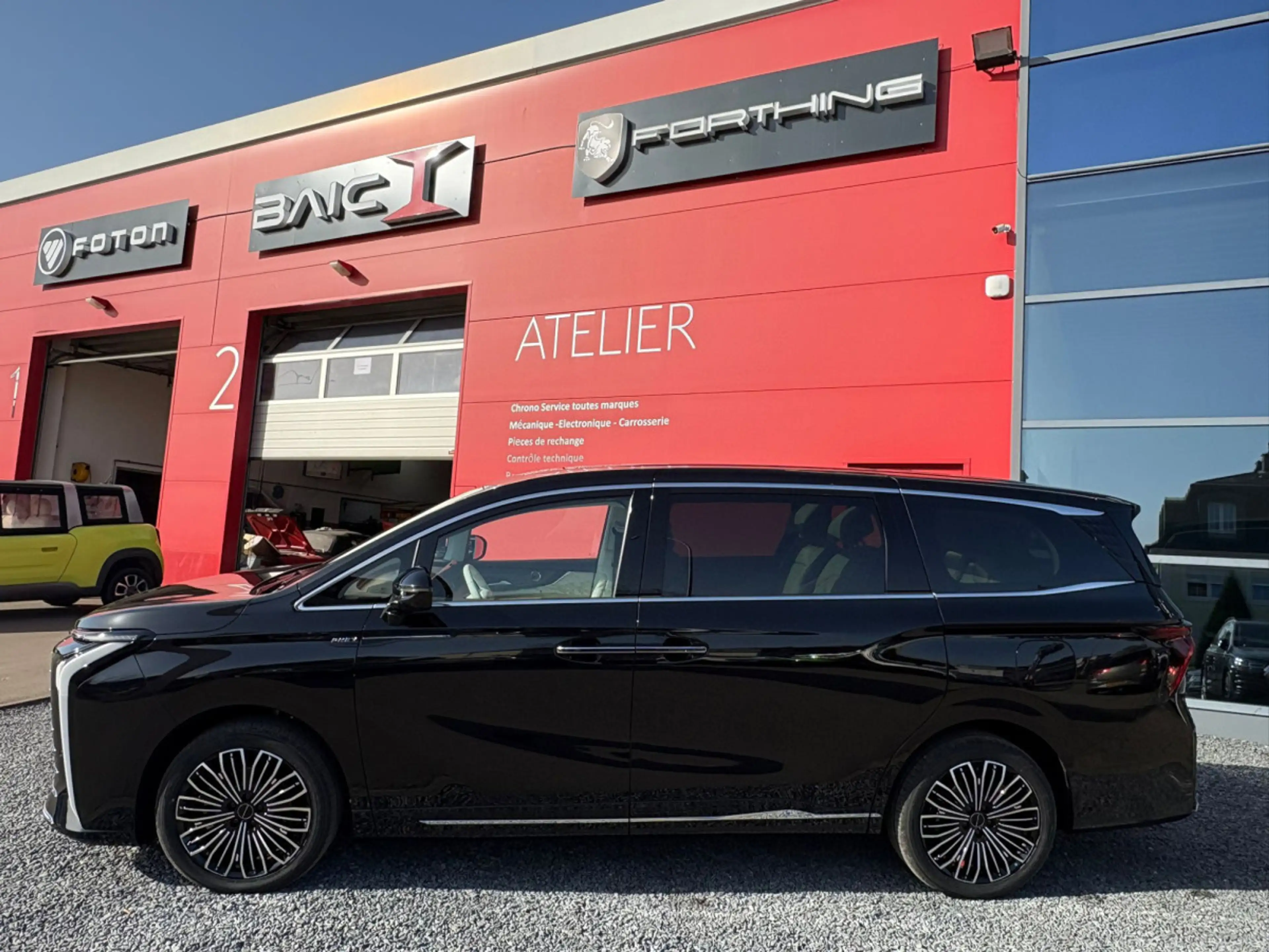 Forthing U-Tour FORTHING 9 PHEV 7 PLACES FULL OPTIONS — photo 2