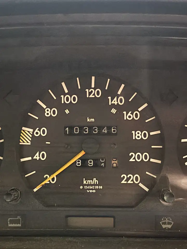 Mercedes-Benz E 230, foto 4
