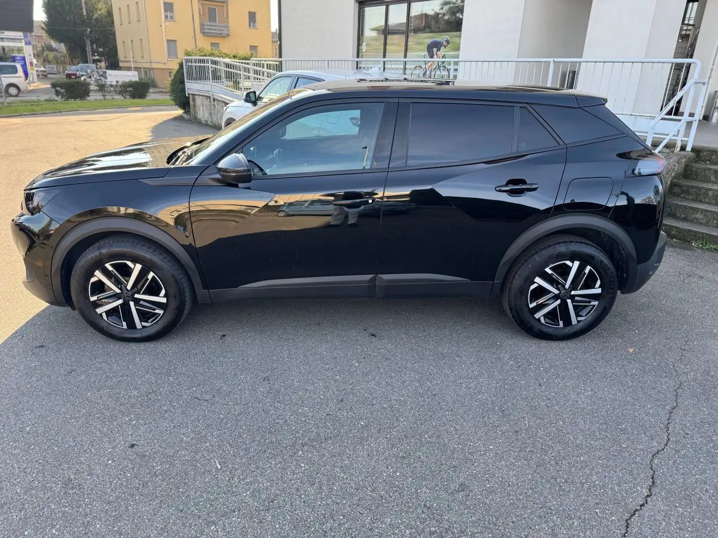 Peugeot 2008 Active Pack 1.2 PureTech 100 Black - 2