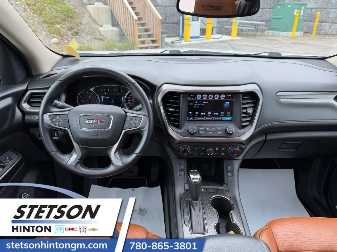 GMC Acadia photo GMC Acadia