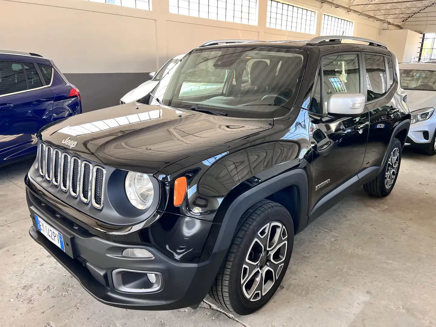 Jeep Renegade 2.0 mjt Limited 4wd 140cv auto CINGHIA DISTRI Чорний - 2