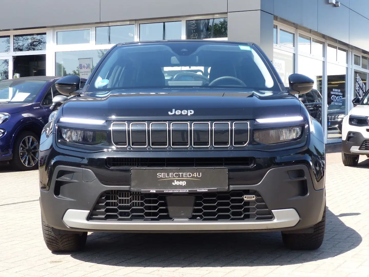 Jeep Avenger Benziner MY24 Altitude 1.2 T3 74 kW (100 Schwarz - 2