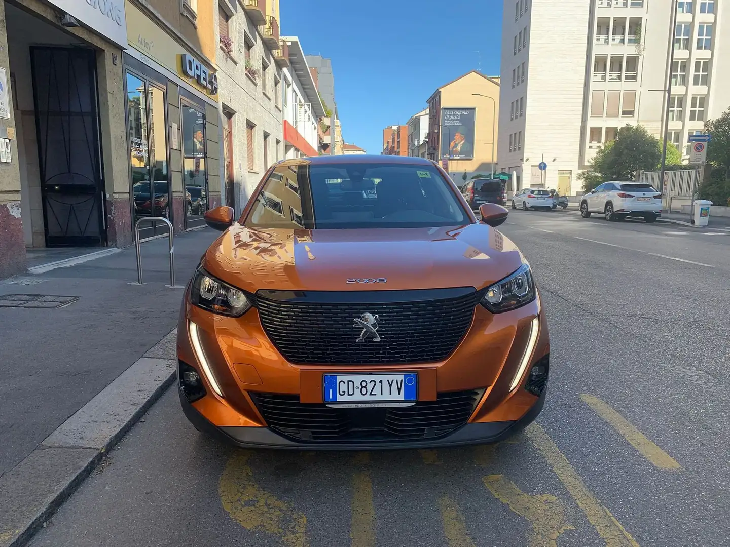 Peugeot 2008 PureTech 100 S&S Allure Pack (PROMO) Orange - 2