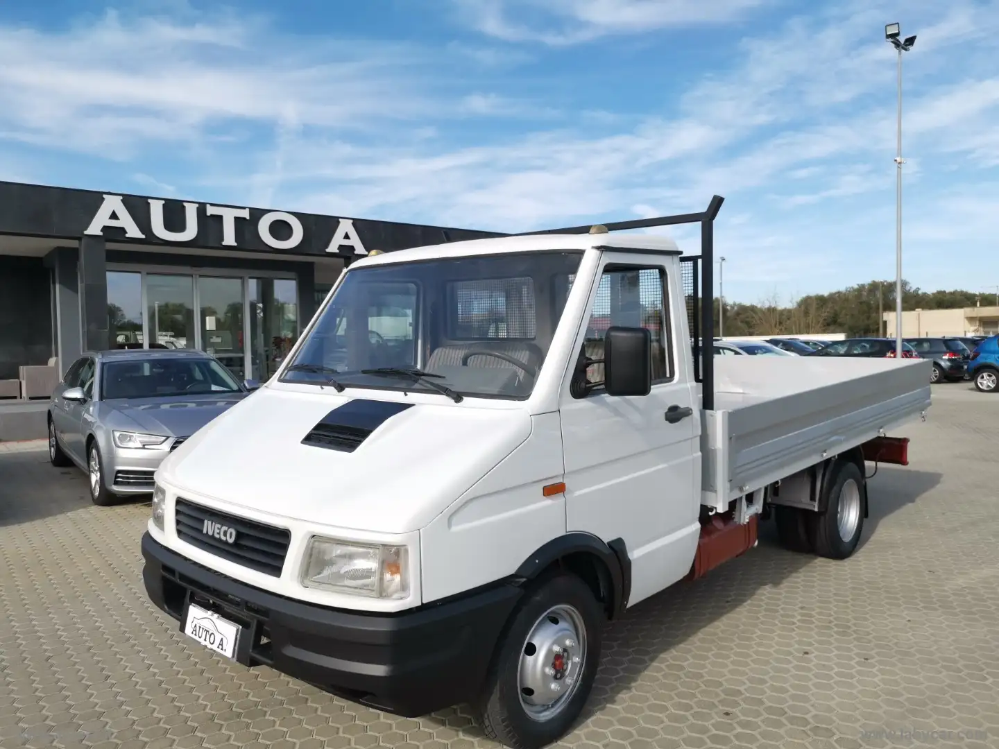 Iveco Daily 35.10 2.5 CASSONE FISSO LUNGO Wit - 1