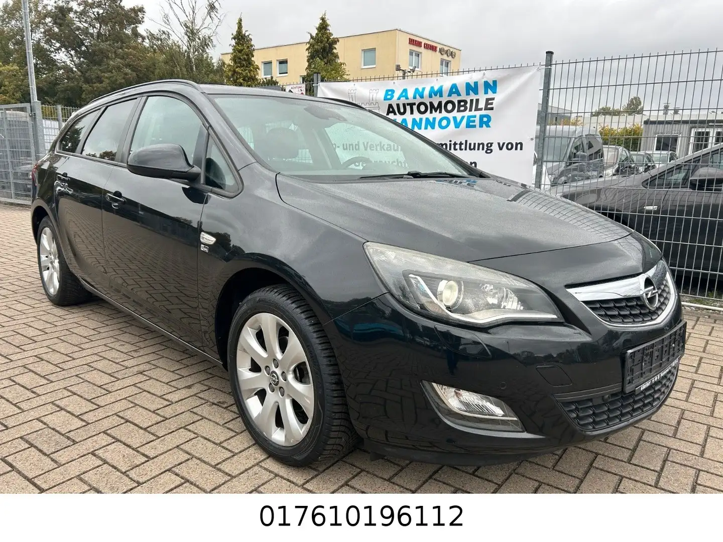 Opel Astra J Sports Tourer 150 Jahre Opel LPG+Benzin Schwarz - 1