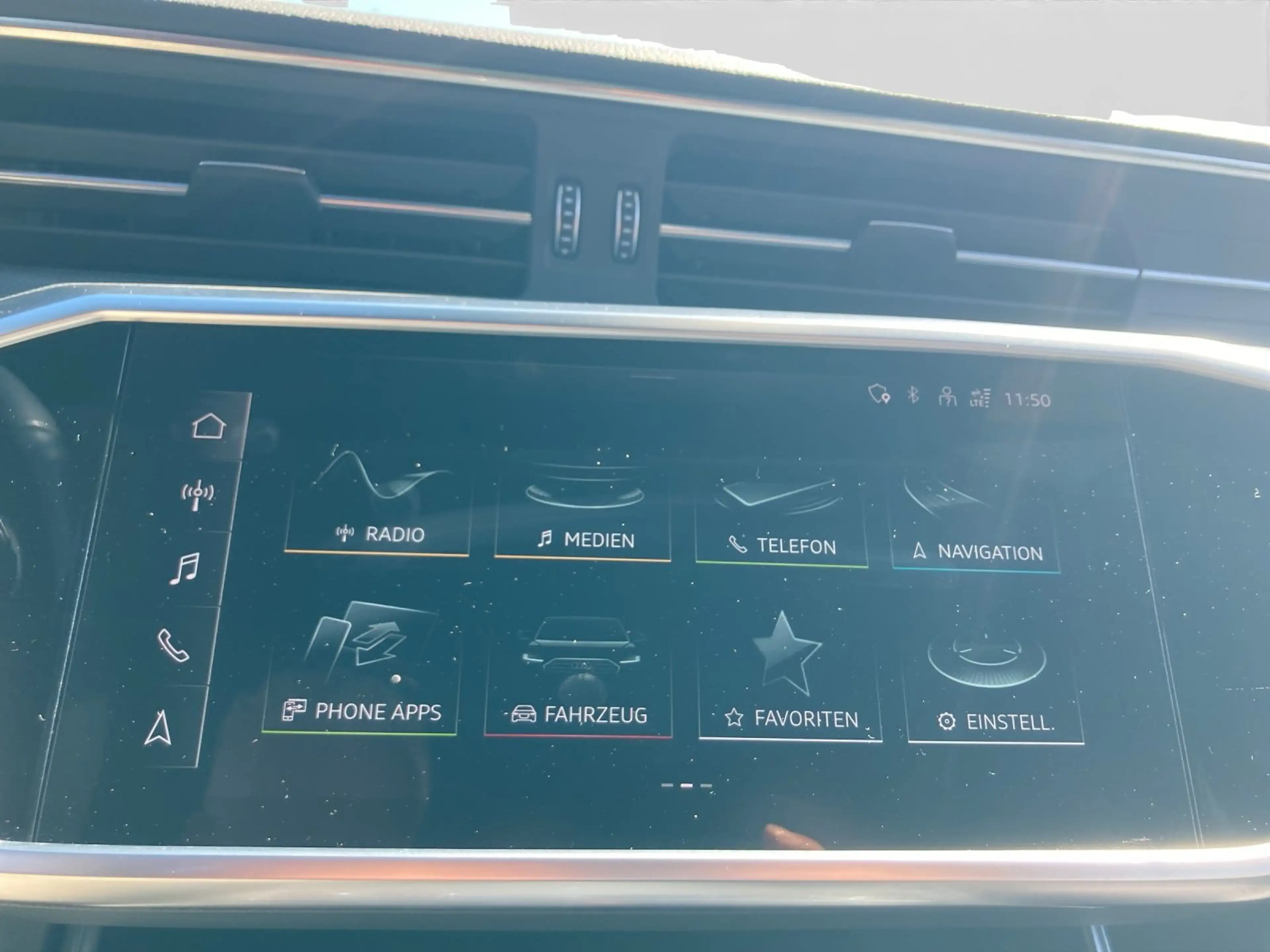 Audi A6 40 TDI Q SPORT PANO LM20 LEDER MATRIX — photo 13