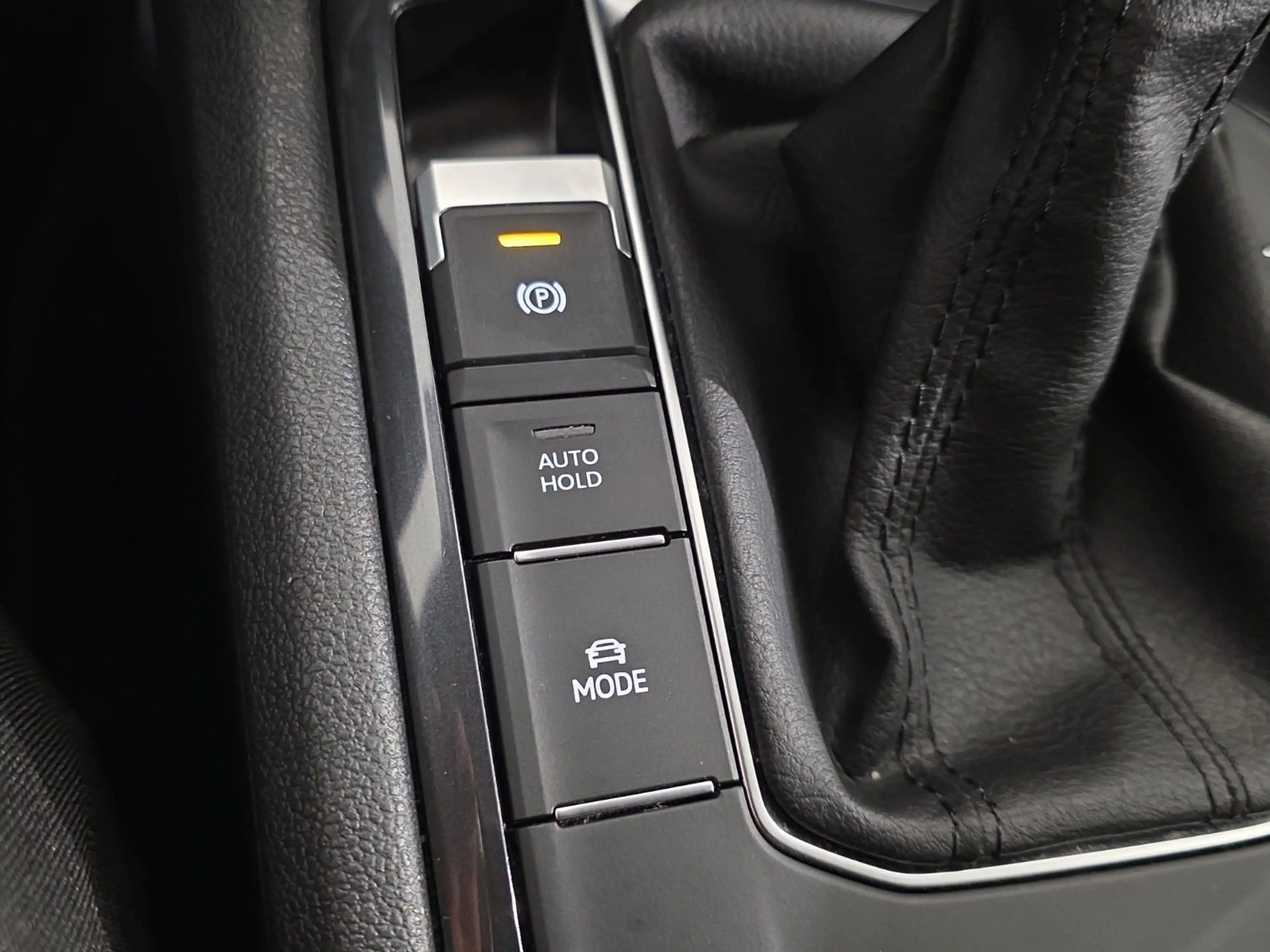 Volkswagen Tiguan Allspace DSG 7-SITZE AHK ACC LED NAV — photo 26