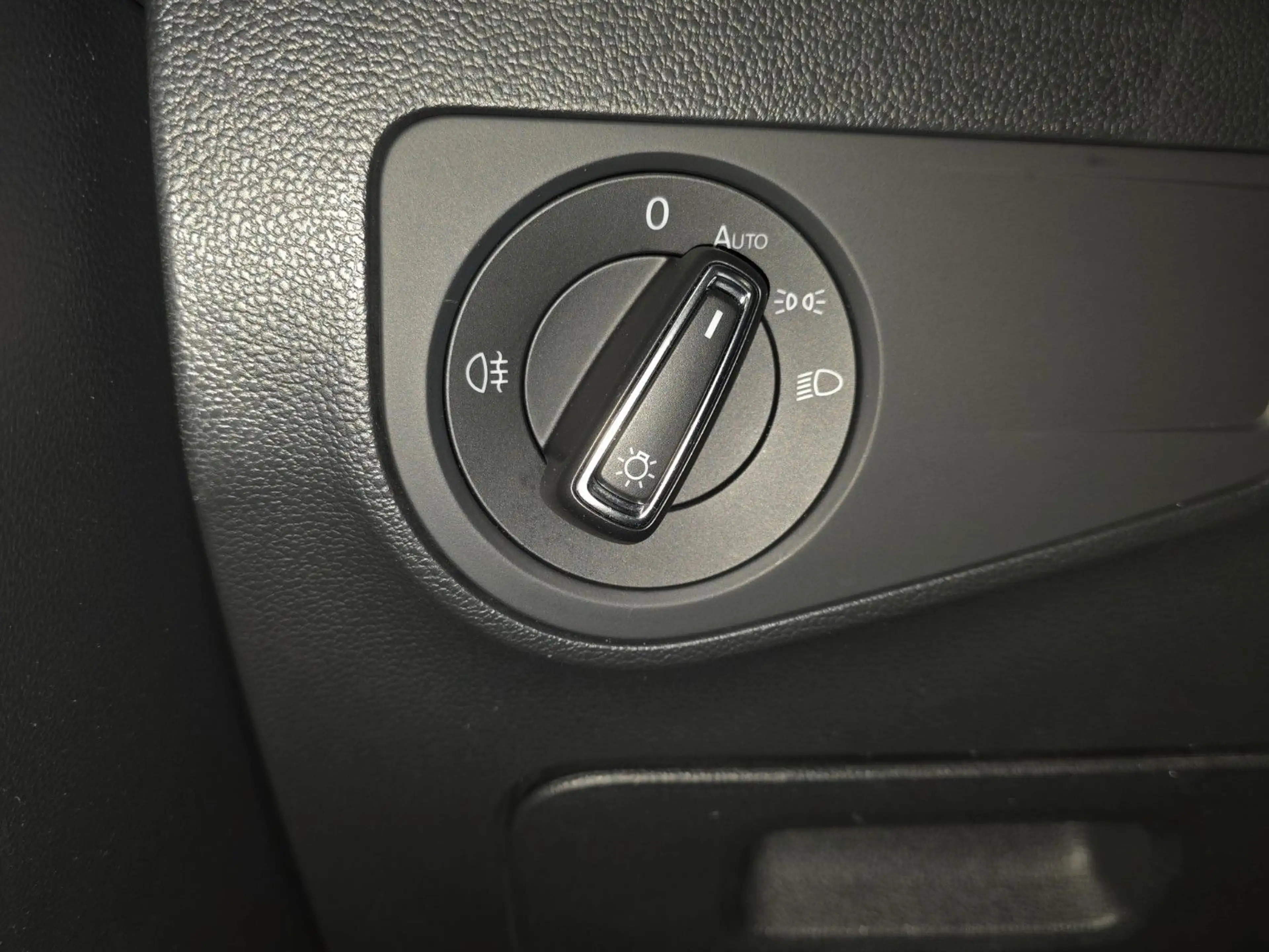 Volkswagen Tiguan Allspace DSG 7-SITZE AHK ACC LED NAV — photo 15