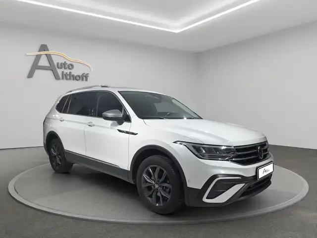 Volkswagen Tiguan Allspace DSG 7 SITZE AHK ACC LED NAV