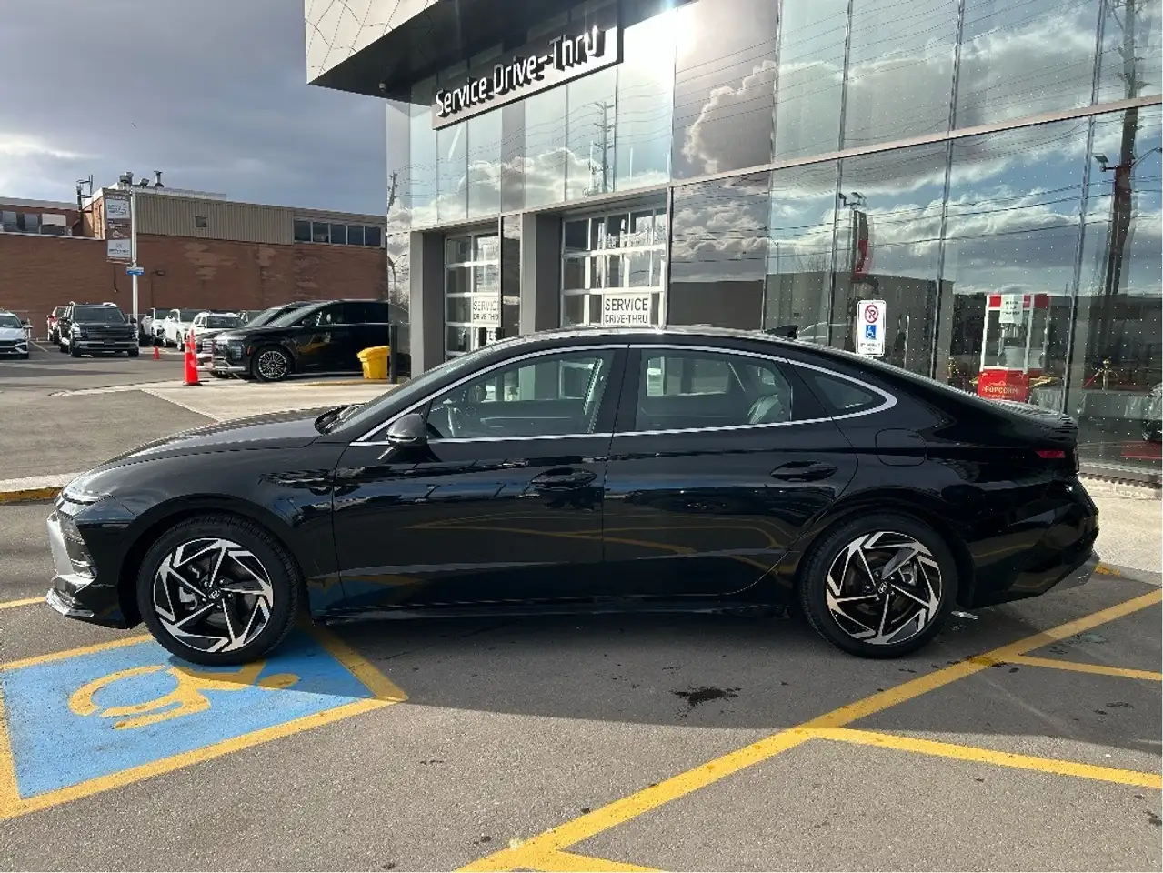 Hyundai SONATA снимка Hyundai SONATA