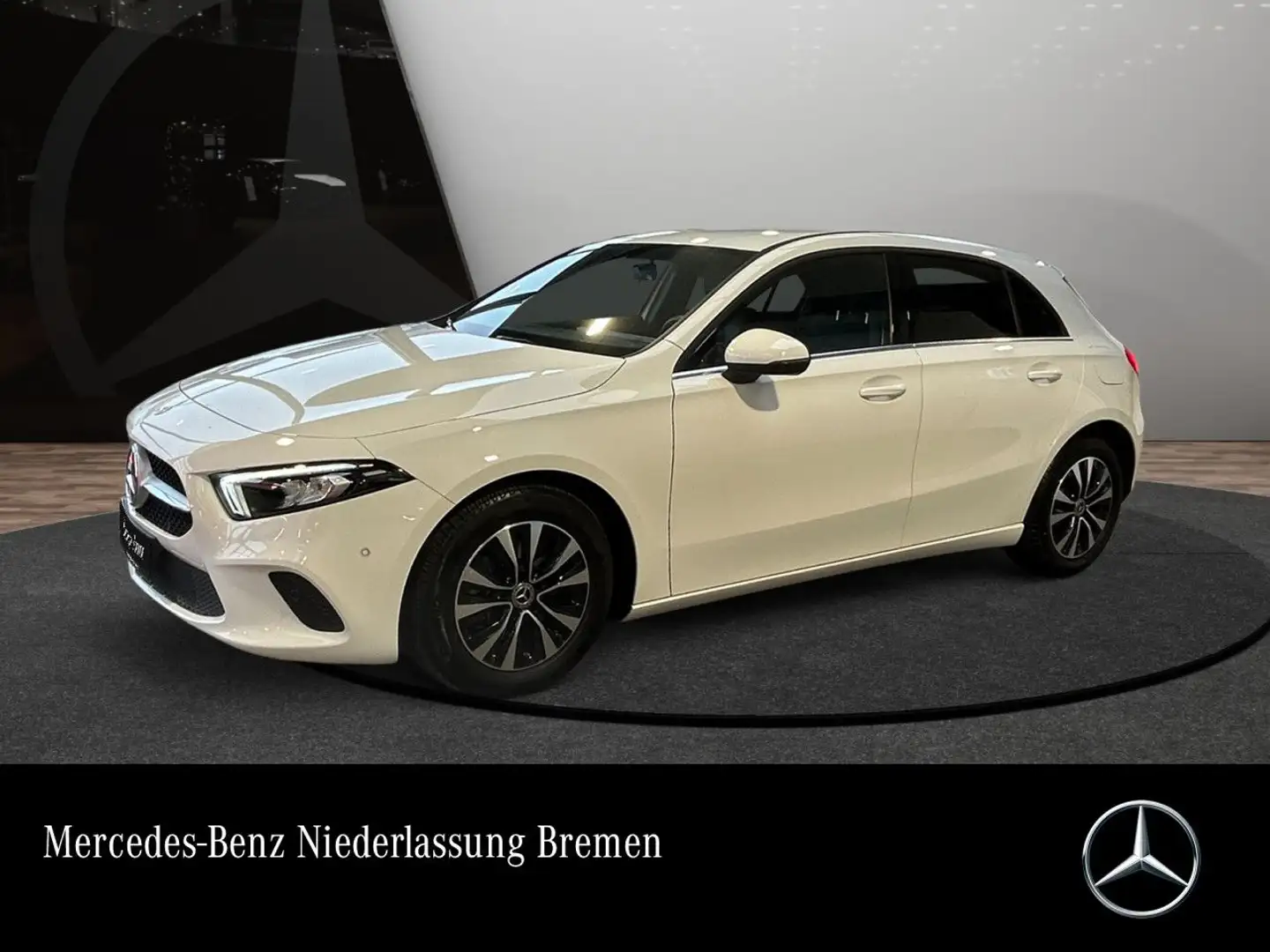 Mercedes-Benz A 180 d STYLE+AHK+LED+8G Weiß - 1