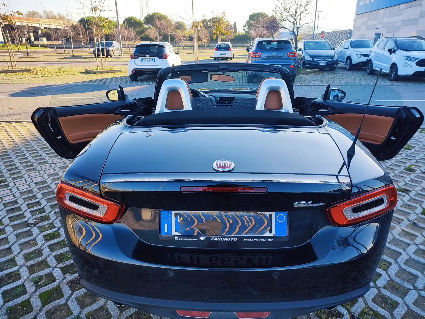 Fiat 124 Spider 124 Spider 1.4 m-air Lusso Nero - 2