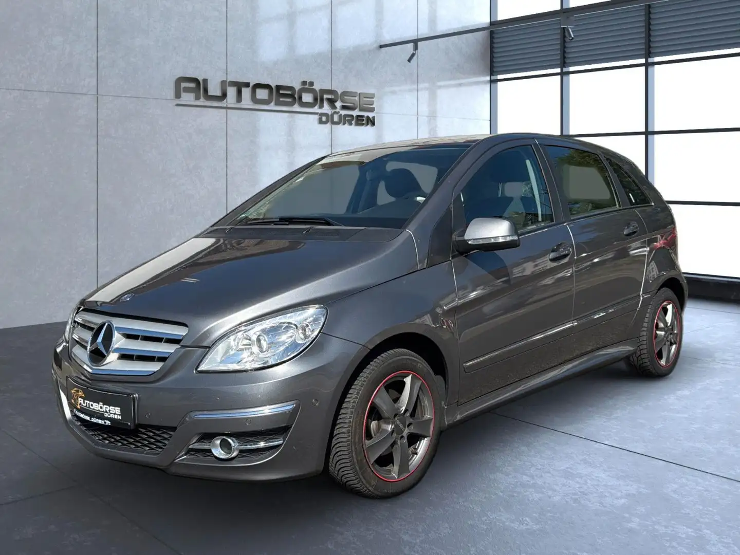 Mercedes-Benz B 180 B -Klasse Automat 1.7l HU neu/PDC/Klima/Navi/SHZ Gris - 1