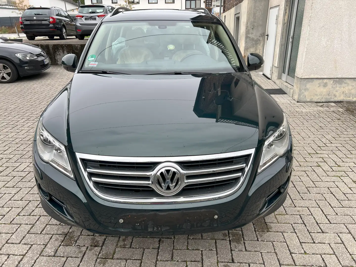 Volkswagen Tiguan Track 2.0 TDI,OFFROAD,4x4,Pano,AHK,Leder,DSG,Euro5 Vert - 1