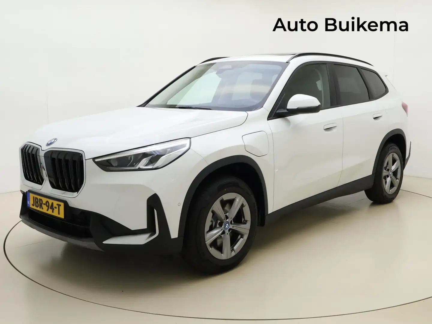 BMW X1 xDrive25e NIEUW! -Pano Dak -Massagestoelen -HiFi H Blanc - 1
