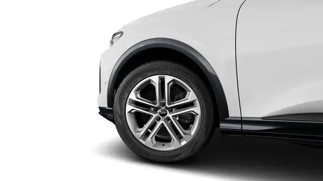 Audi Q5 view 7