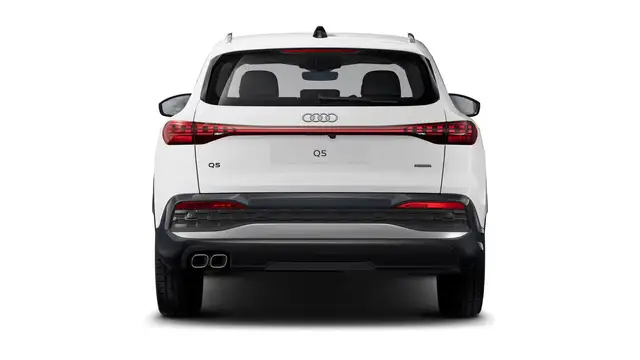 Audi Q5 view 4
