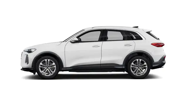 Audi Q5 view 3