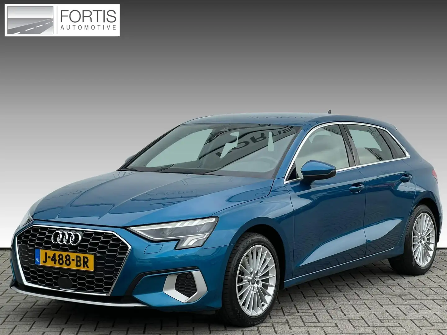 Audi A3 Sportback 35 TFSI Business edition NL AUTO | PDC | Blau - 1