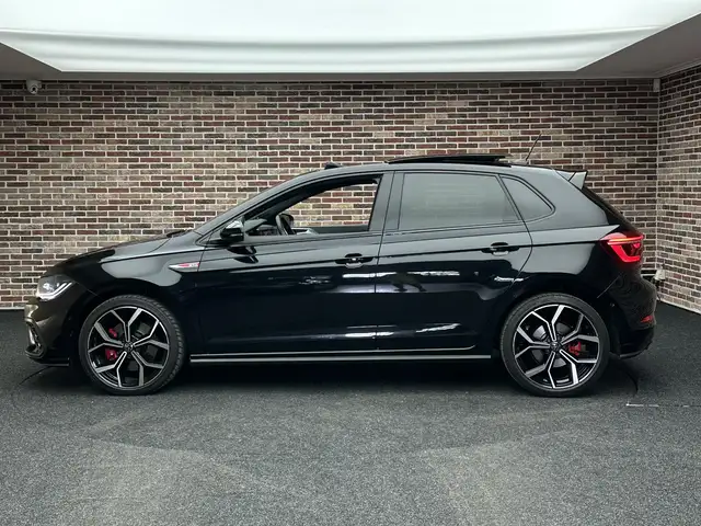 Volkswagen Polo view 4