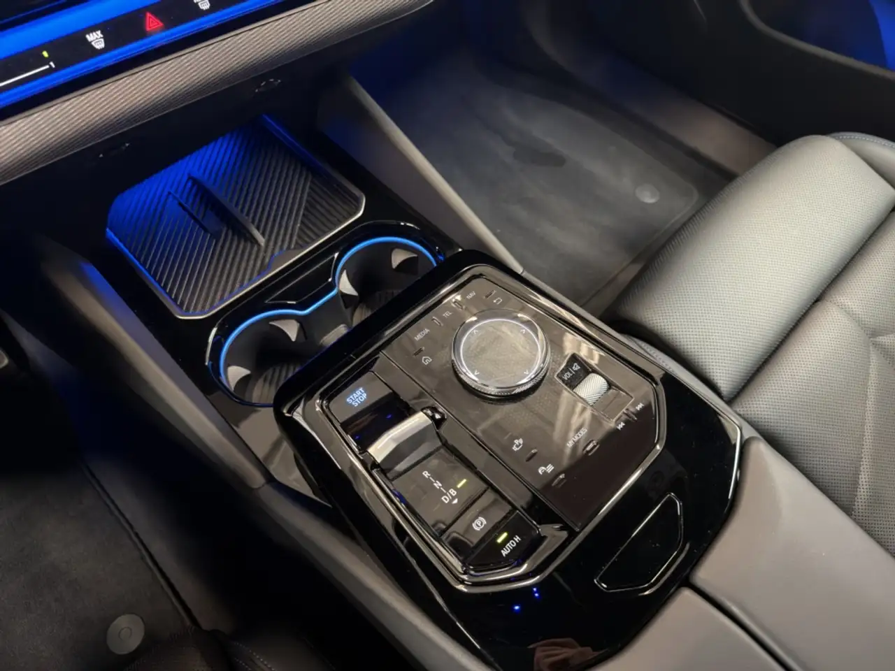 BMW i5 eDrive40 Touring M SPORT 81.2 kWh, миниатюра 13