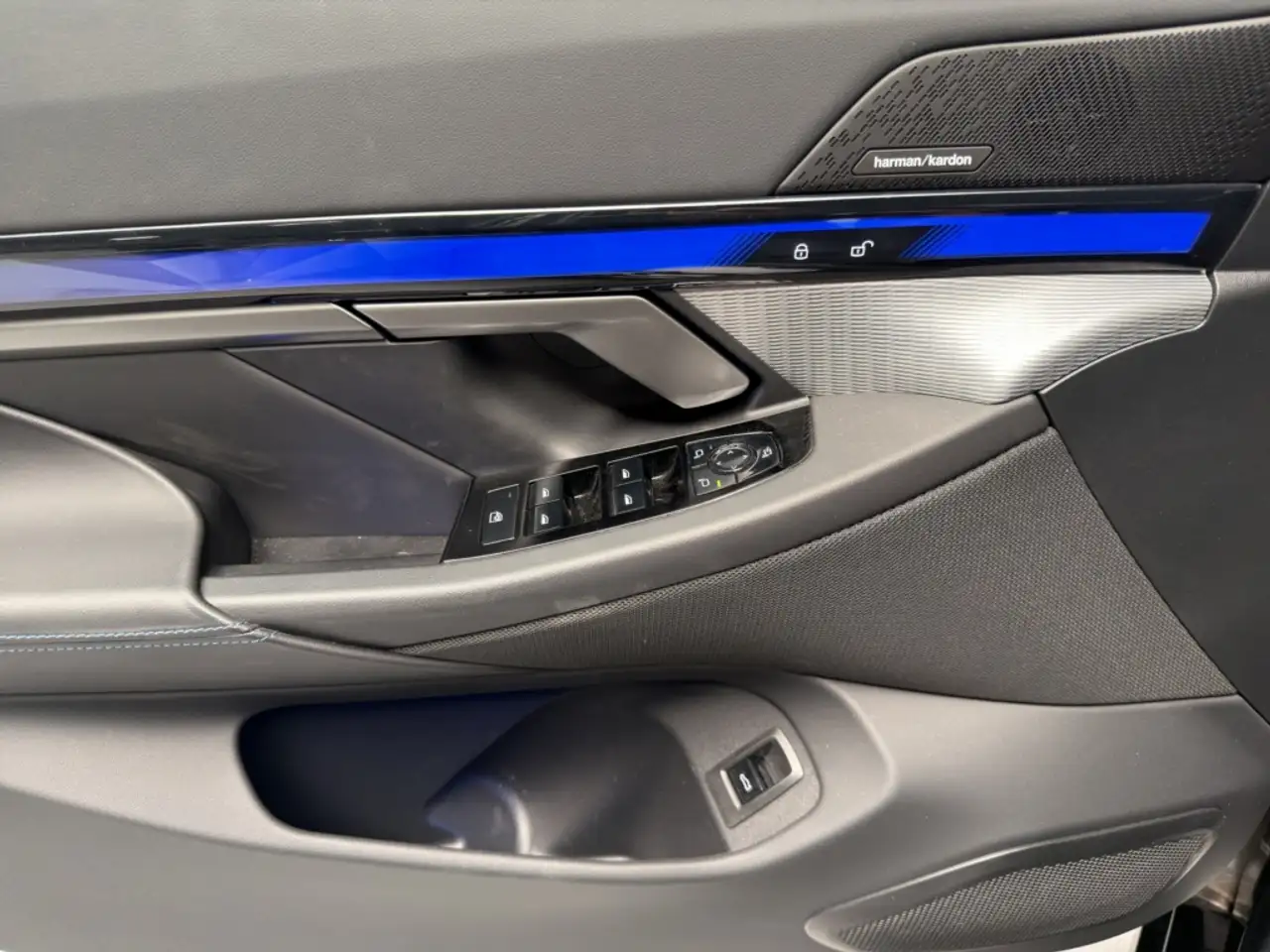 BMW i5 eDrive40 Touring M SPORT 81.2 kWh, миниатюра 19