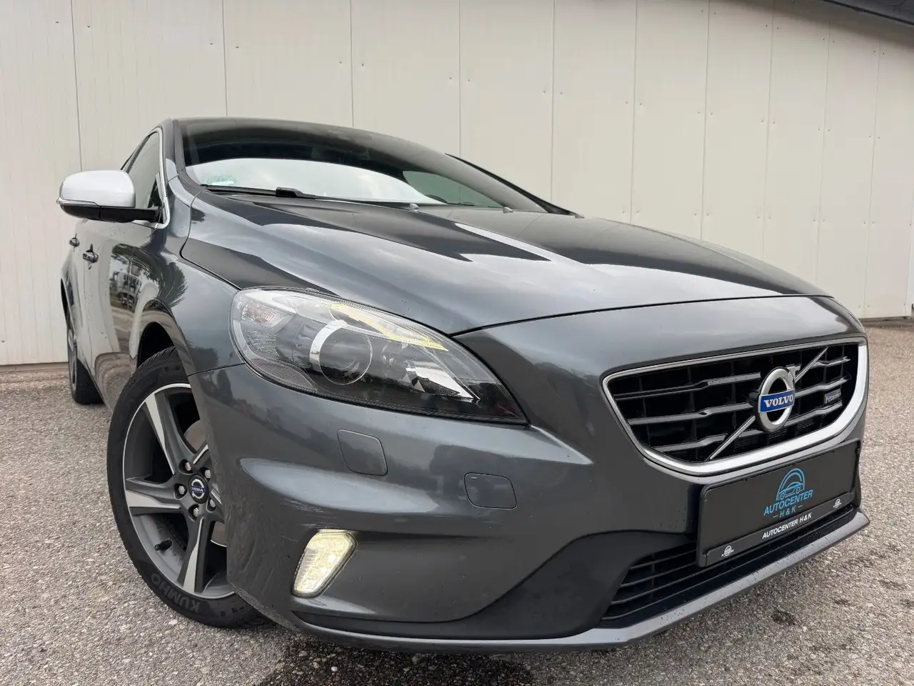 Volvo V40