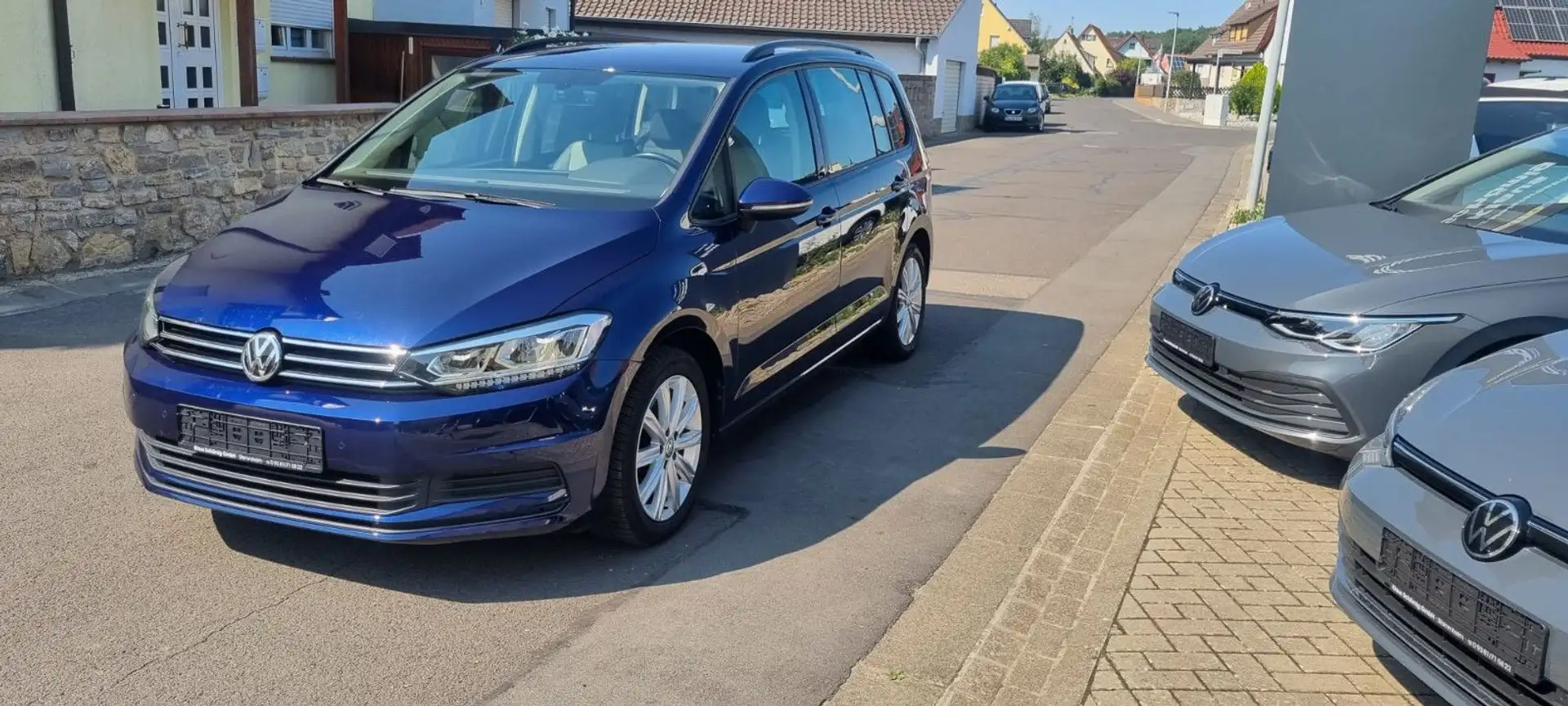 Volkswagen Touran 2.0 TDI DSG Comfortline 7 Sitze Blau - 1