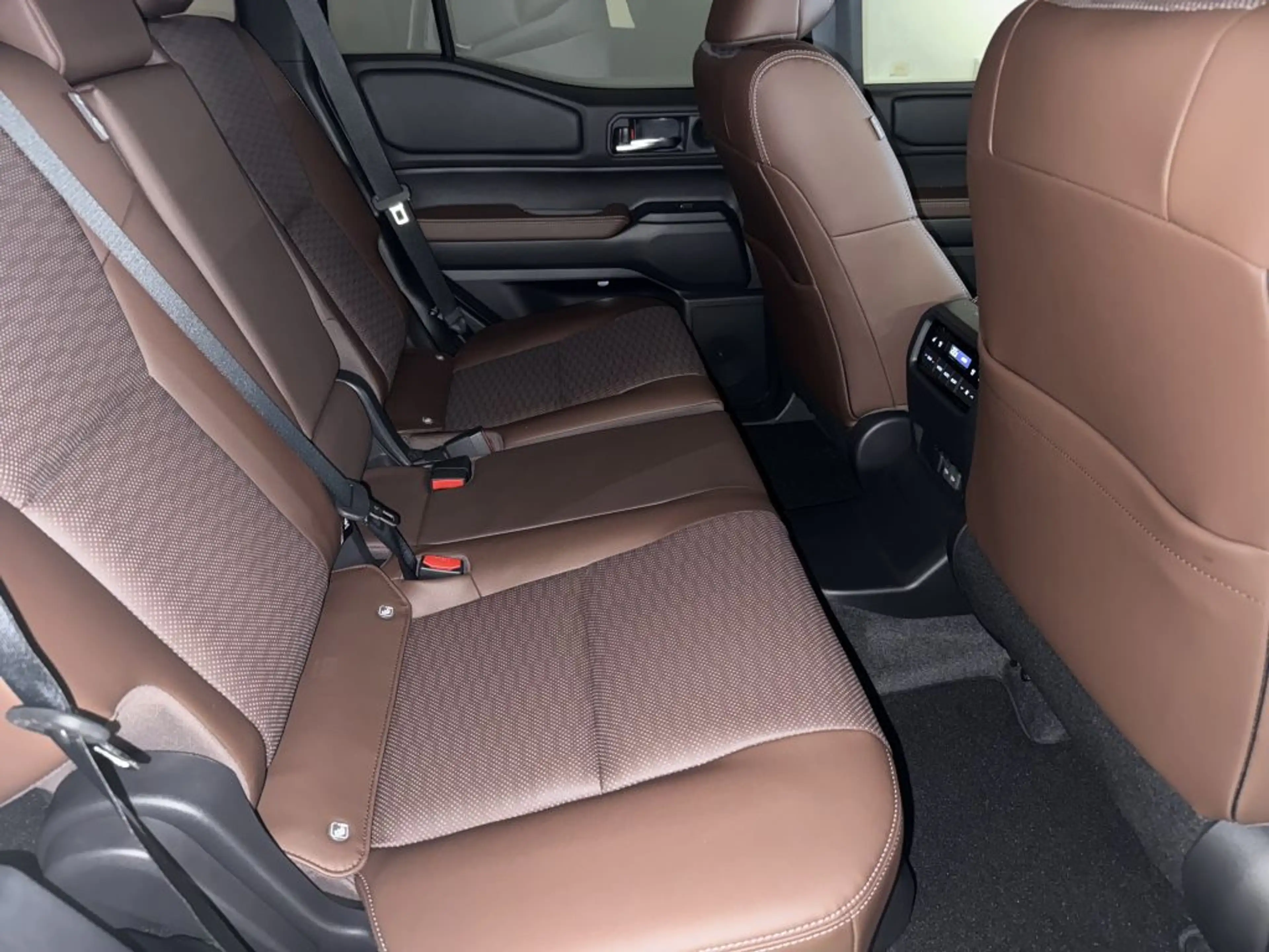 Toyota Land Cruiser 250 Mild-Hybrid Lounge Pano.dach,HUD,360°,Leder — photo 10