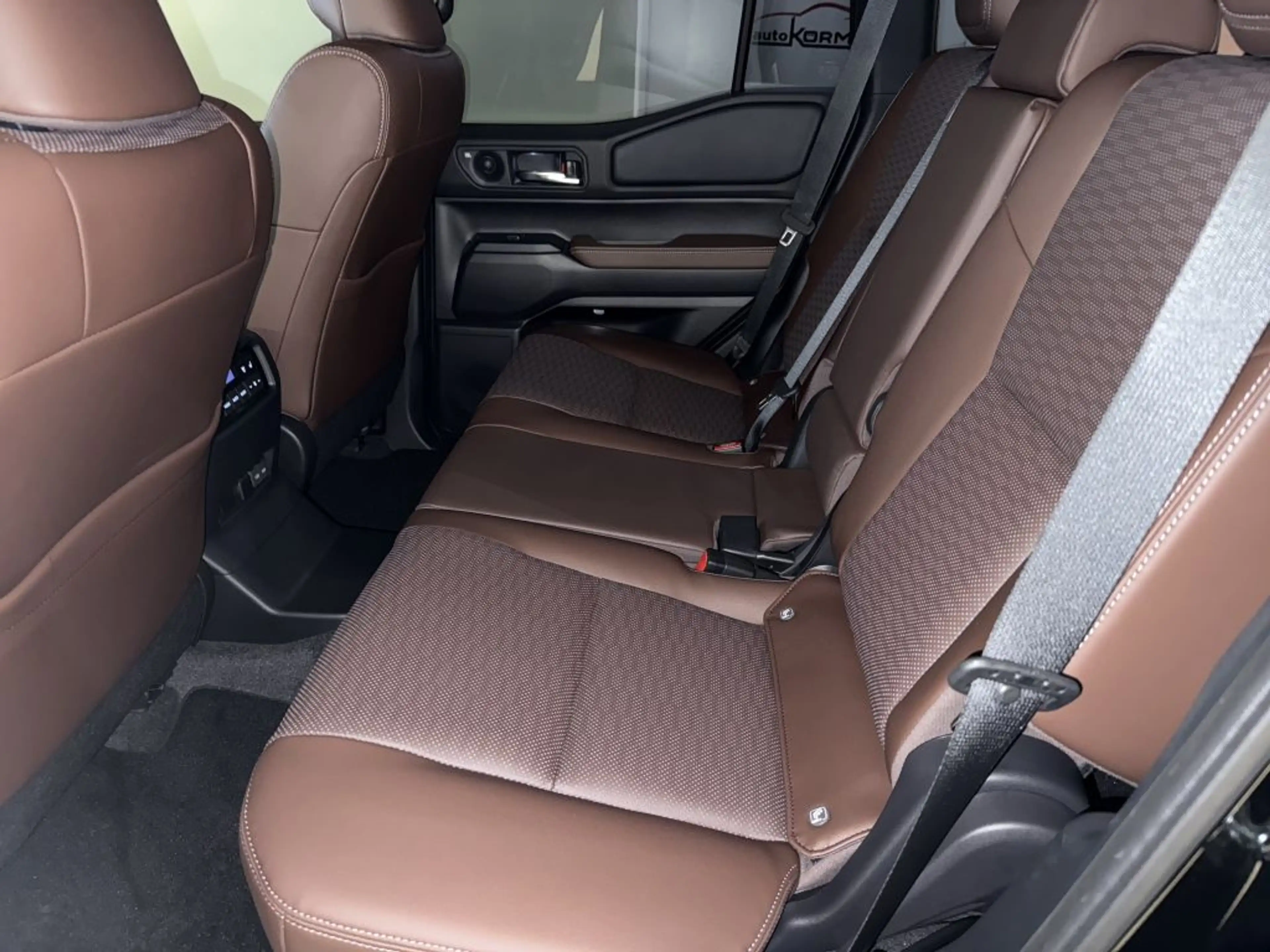 Toyota Land Cruiser 250 Mild-Hybrid Lounge Pano.dach,HUD,360°,Leder — photo 9
