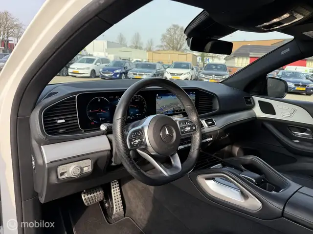 Mercedes-Benz Gle view 11