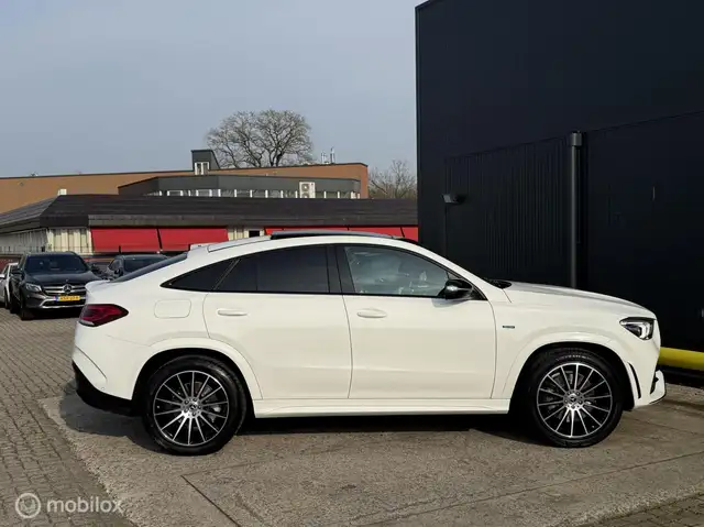 Mercedes-Benz Gle view 9