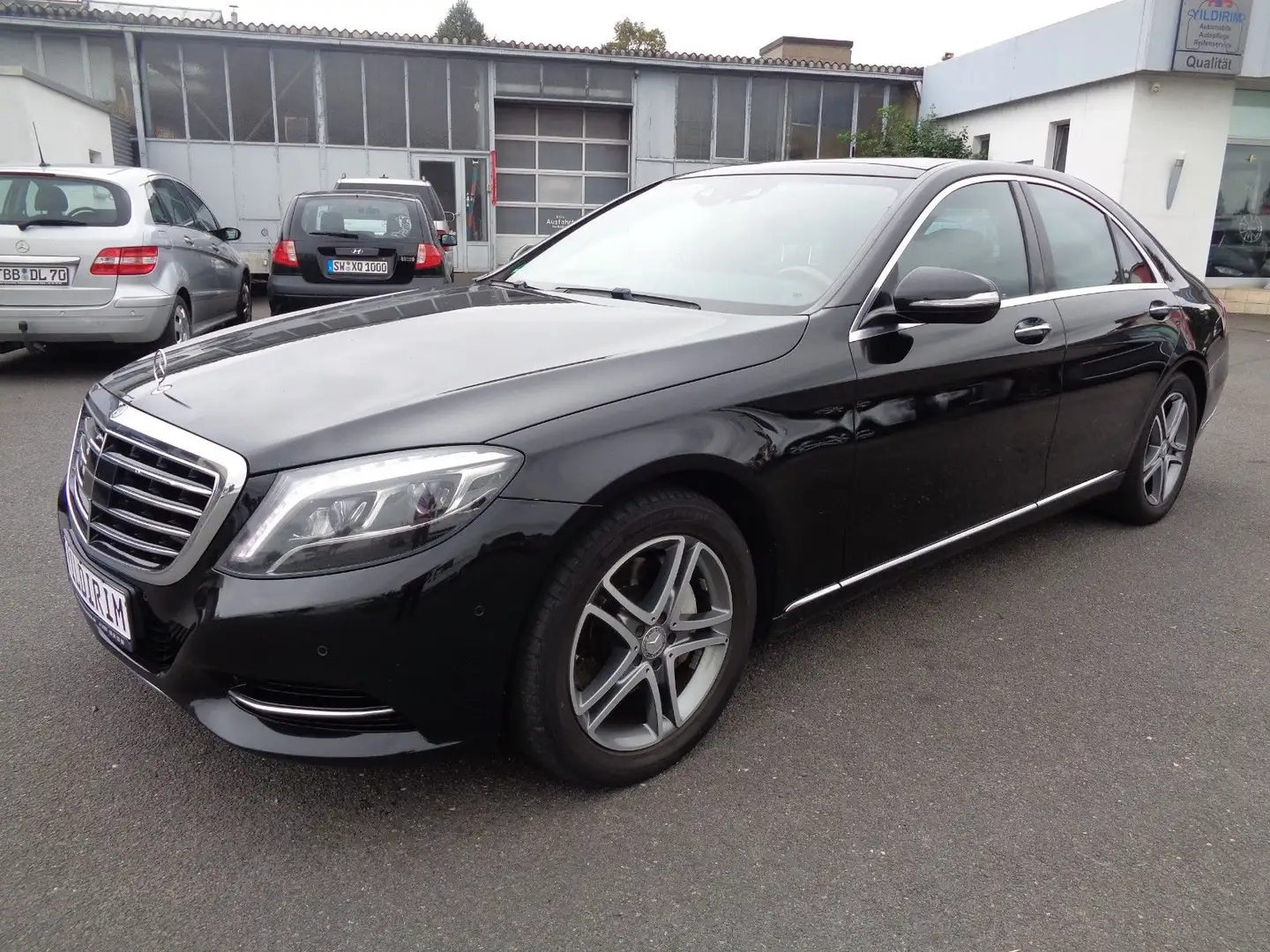 Mercedes-Benz S 350 S -Klasse Lim. S 350 BlueTec / d Schwarz - 1
