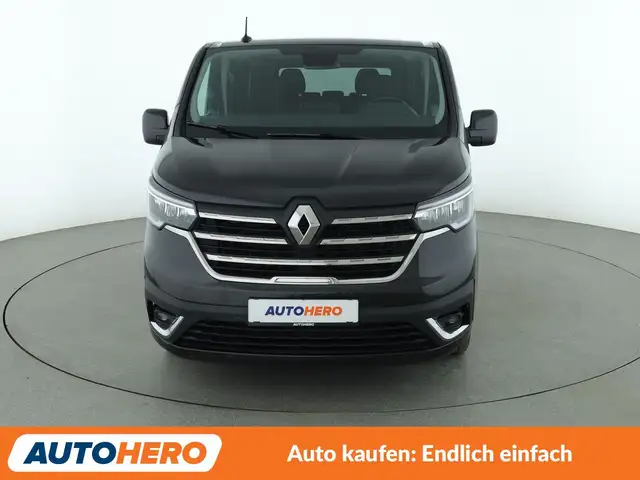 Renault Trafic view 9