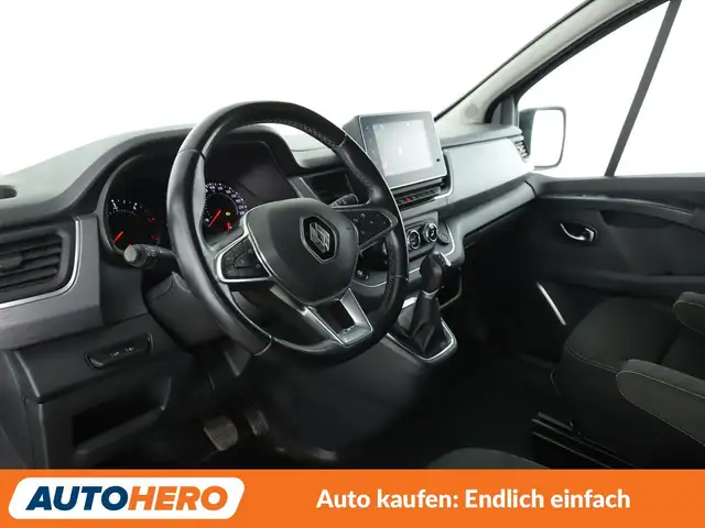 Renault Trafic view 15