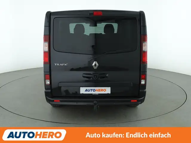Renault Trafic view 5