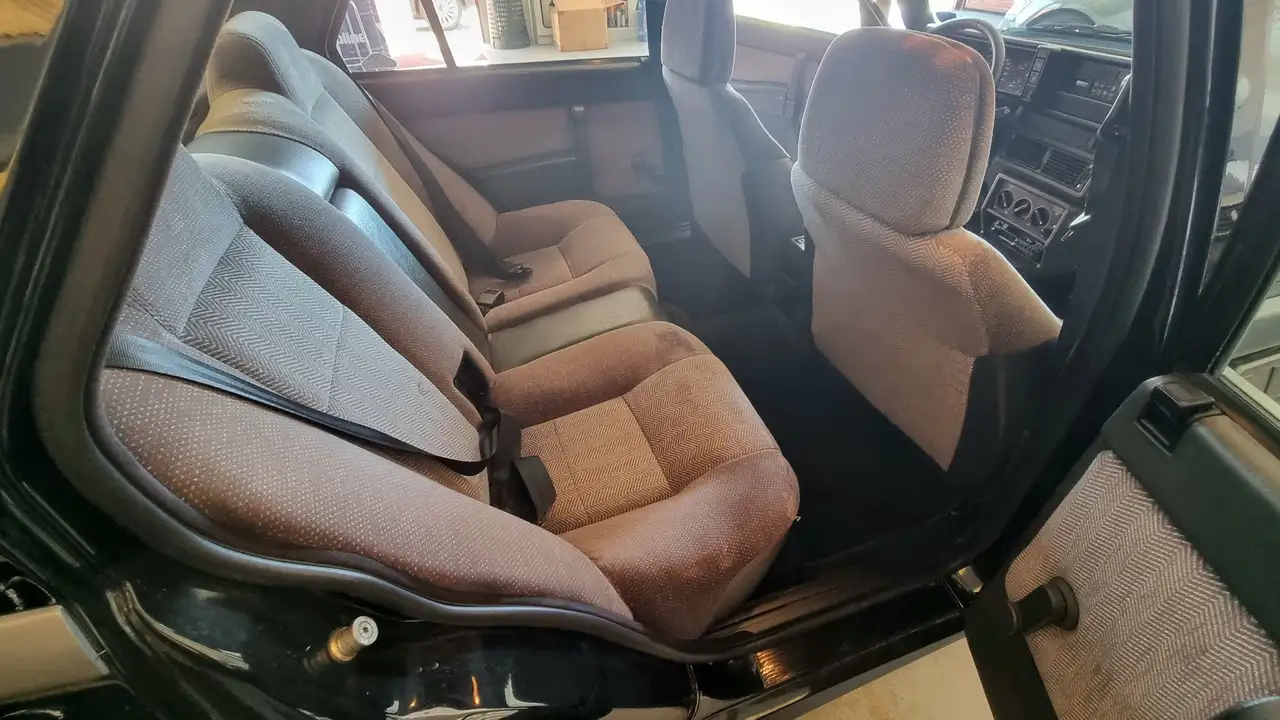 Alfa Romeo 75 1.8t America, foto 12
