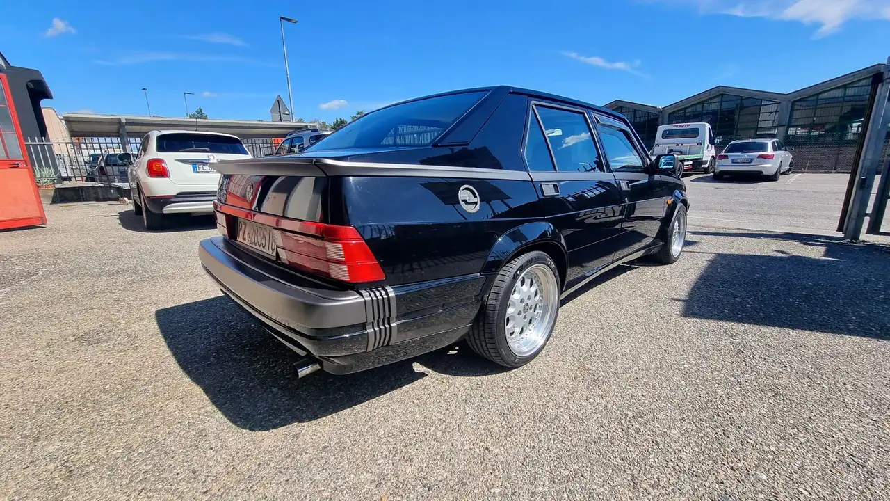 Alfa Romeo 75 1.8t America, foto 6