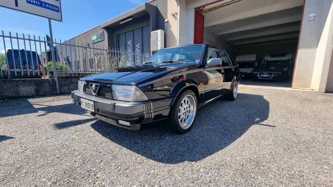 Alfa Romeo 75 1.8t America, foto 2